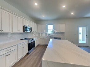 3715 Ctr Cv Ln in Apopka, FL - Foto de edificio - Building Photo