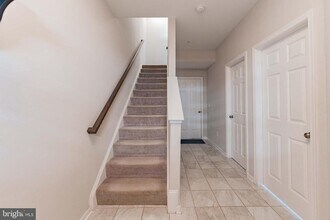 14302 Potomac Heights Ln in Rockville, MD - Building Photo - Building Photo