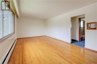 126 Clive Rd in Kitchener, ON - Building Photo - Building Photo