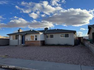 property at 1219 W Erie St