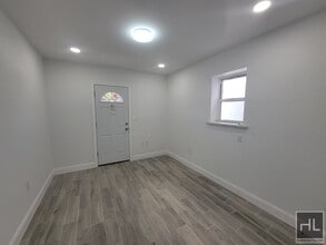 184 Battery Ave in Brooklyn, NY - Building Photo - Building Photo