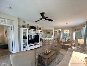 10139 Colonial Country Club Blvd in Ft. Myers, FL - Foto de edificio - Building Photo