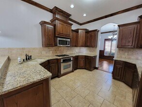 8741 Belcaro Dr in Edmond, OK - Building Photo - Building Photo