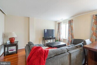 700 Pennock St in Philadelphia, PA - Building Photo - Building Photo