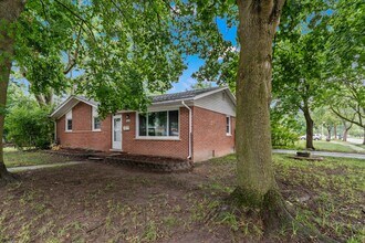 1015 N Maple Rd in Ann Arbor, MI - Building Photo - Building Photo