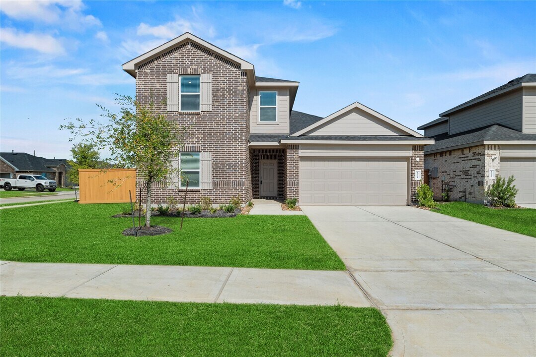 19558 Perissa Ter Dr in Hockley, TX - Building Photo