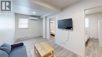 1654 Martindale St in Windsor, ON - Building Photo - Building Photo