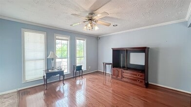 9206 Hendon Ln in Houston, TX - Foto de edificio - Building Photo