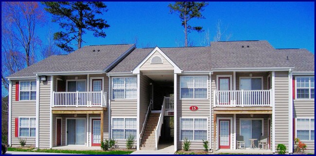 Hillpoint Woods Apartments in Suffolk, VA - Building Photo - Building Photo