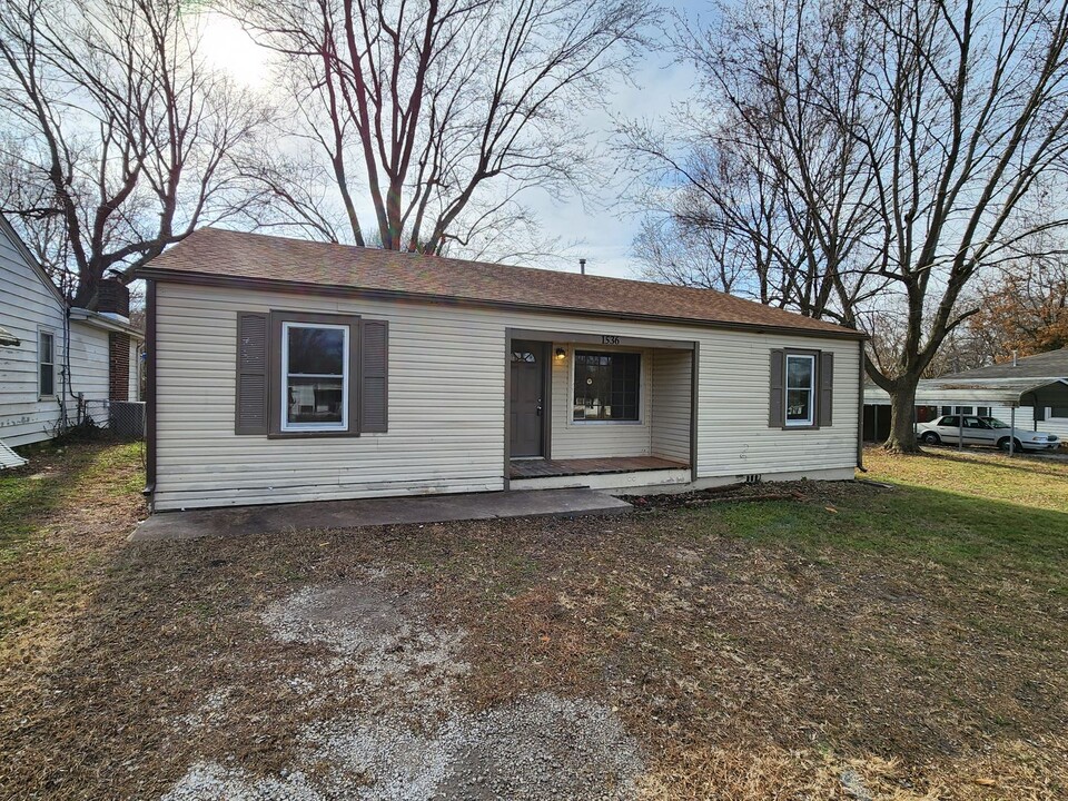 1536 E North St in Springfield, MO - Building Photo