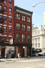 389 Broome St in New York, NY - Building Photo - Building Photo