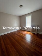 208 S White Horse Pike in Audubon, NJ - Building Photo - Building Photo