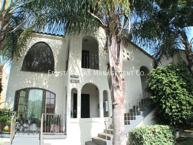 property at 2084 Chestnut Ave