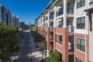 Theory Gainesville in Gainesville, FL - Building Photo