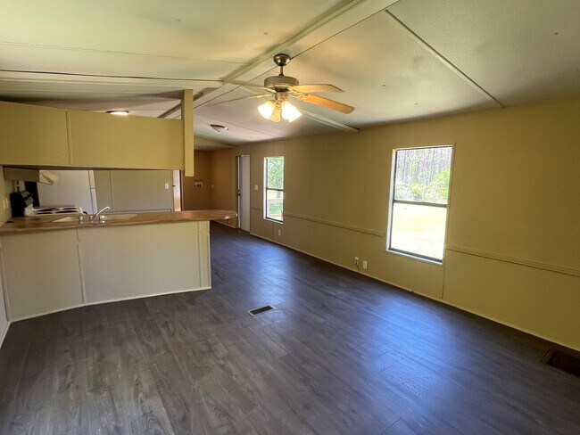 13915 104th St in Live Oak, FL - Building Photo - Building Photo