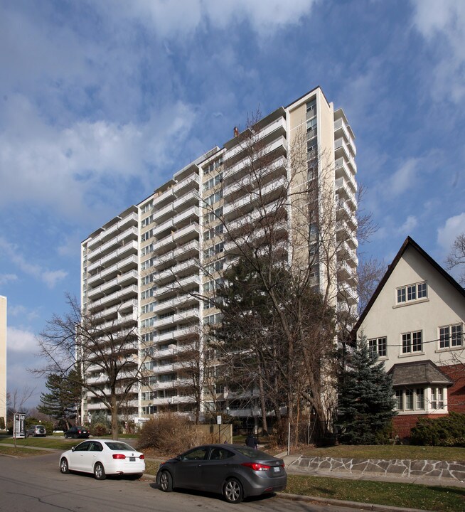 45 & 55 Oakmount Rd in Toronto, ON - Building Photo