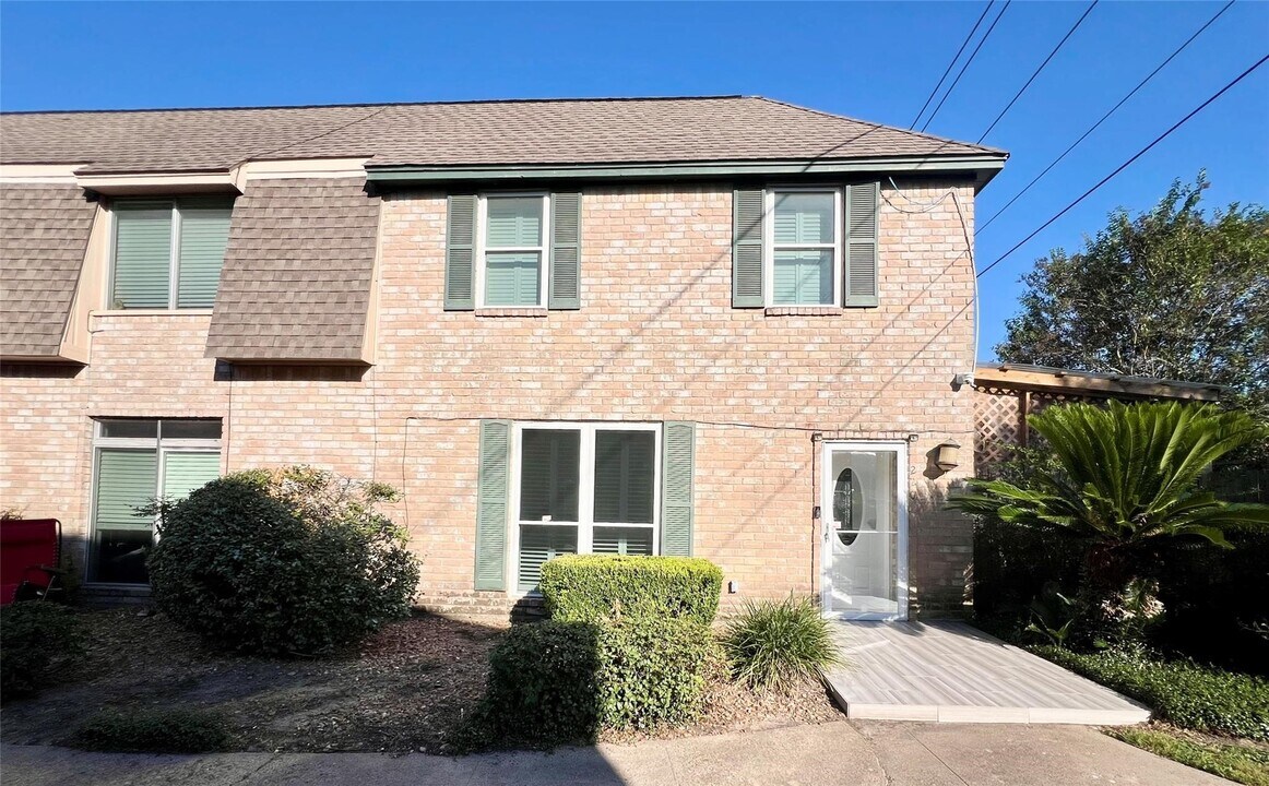 840 Threadneedle St in Houston, TX - Building Photo