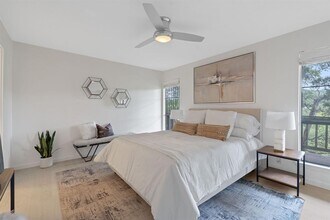1821 Westlake Dr in Austin, TX - Building Photo - Building Photo