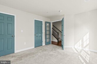 3030 Mia Ln in Glenarden, MD - Building Photo - Building Photo