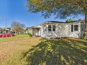 8000 Diggs Rd in Norfolk, VA - Building Photo - Building Photo