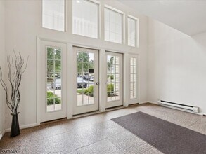 204 Salem Ct in Princeton, NJ - Building Photo - Building Photo