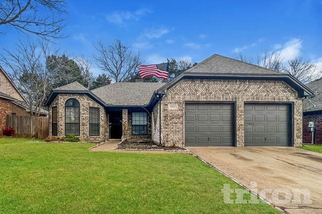 property at 6912 Rolling Crk Ln