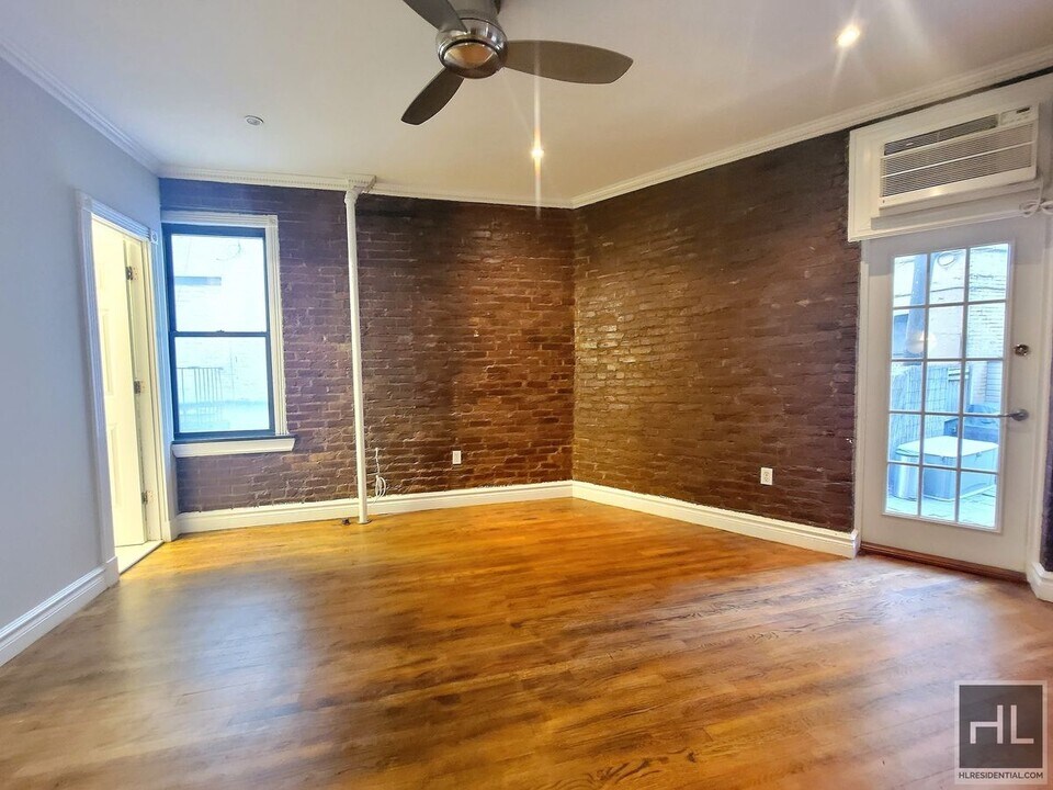 E 13TH ST. in New York, NY - Building Photo