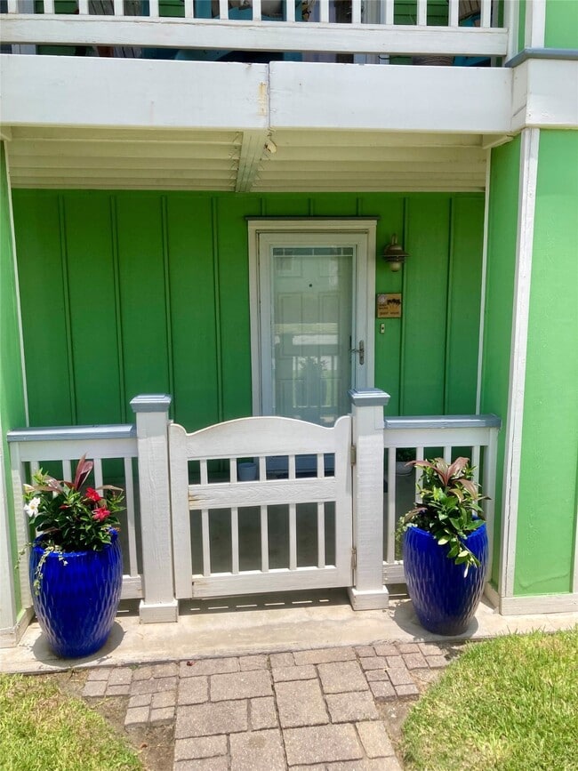 property at 1602 Ave O Ave