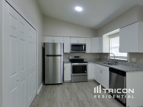 148 E 12th St in Apopka, FL - Building Photo - Building Photo