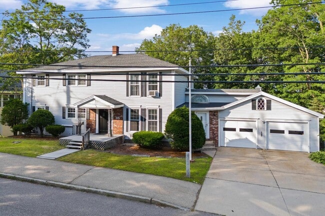 property at 85 Mast Rd
