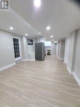 162 Valleyway Dr in Brampton, ON - Building Photo - Building Photo