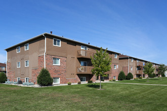 Eco Park in Dekalb, IL - Foto de edificio - Building Photo