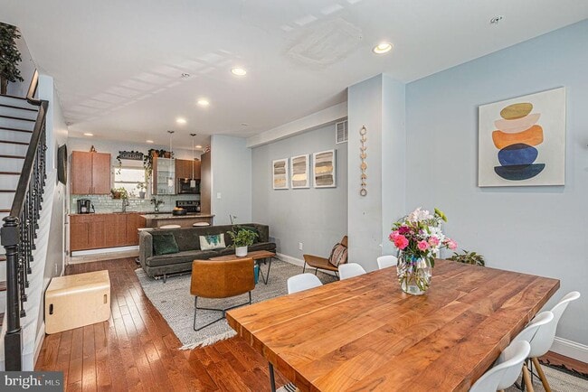 property at 1935 W George St