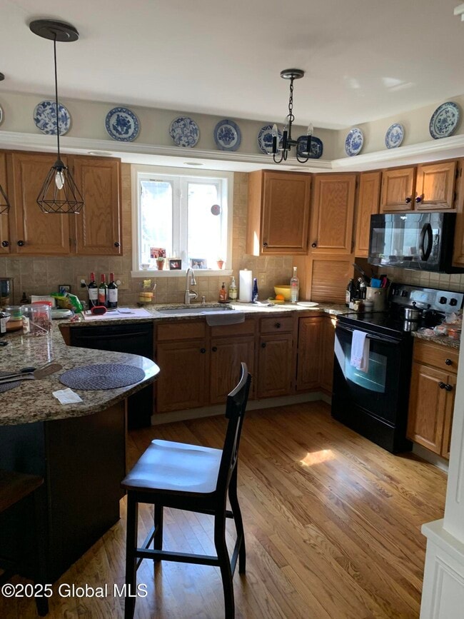 18 Cassidy Dr in Saratoga Springs, NY - Building Photo - Building Photo