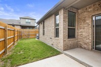 2500 Forest Creek Dr in Round Rock, TX - Foto de edificio - Building Photo