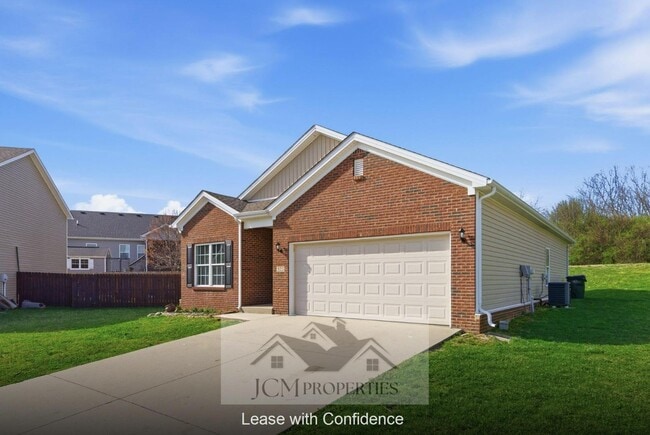 925 Dawson Creek Way in Lexington, KY - Building Photo - Building Photo