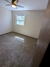 645 Easton Pky, Unit 645 in Rockford, IL - Building Photo - Building Photo