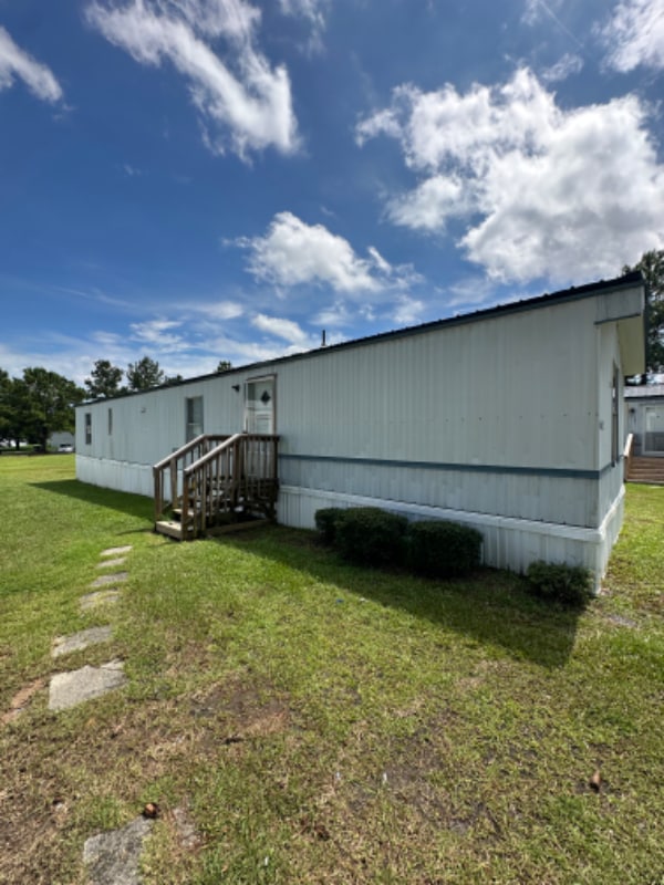206 Porpoise Cir