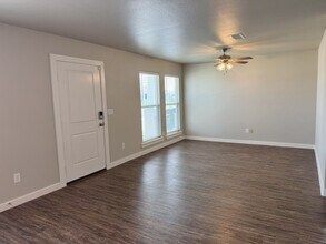 7413 36th St in Lubbock, TX - Building Photo - Building Photo
