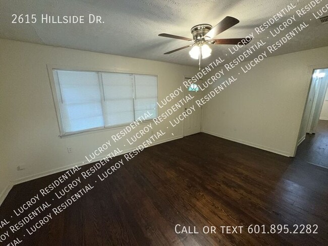 2615 Hillside Dr in Jackson, MS - Building Photo - Building Photo