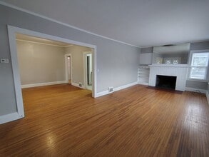 1295 N Main St in Rockford, IL - Building Photo - Building Photo