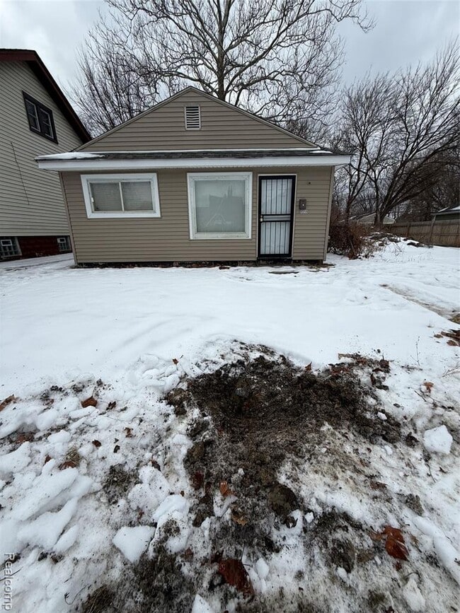 property at 11359 Winthrop St