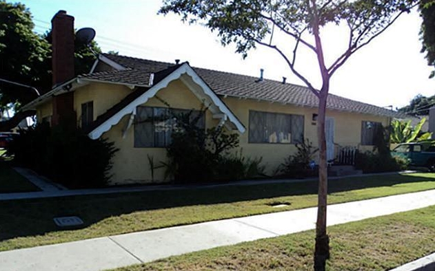 8808-8824 Rose St in Bellflower, CA - Foto de edificio - Building Photo