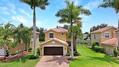 7957 Red Mahogany Rd in Boynton Beach, FL - Building Photo - Building Photo