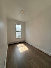 43 Troutman St in Brooklyn, NY - Building Photo - Building Photo