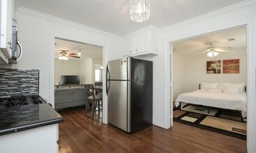 4331 Marina St, Unit B in Houston, TX - Building Photo - Building Photo