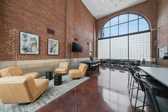 Ovaltine Court in Villa Park, IL - Building Photo - Building Photo