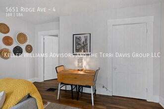 5651 Ridge Ave in Cincinnati, OH - Building Photo - Building Photo