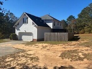 2102 Howard Mill Rd in North Augusta, SC - Building Photo - Building Photo