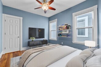 11 Woodlawn St, Unit 1 in Boston, MA - Building Photo - Building Photo